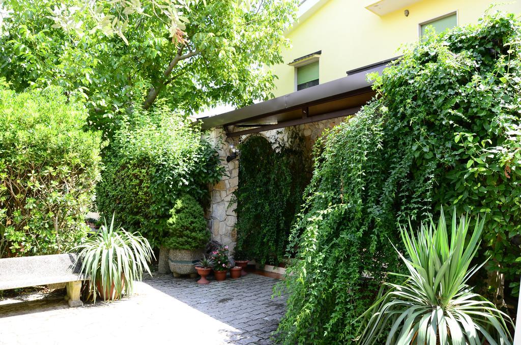 Agriturismo Valle Verde アルタムラ エクステリア 写真